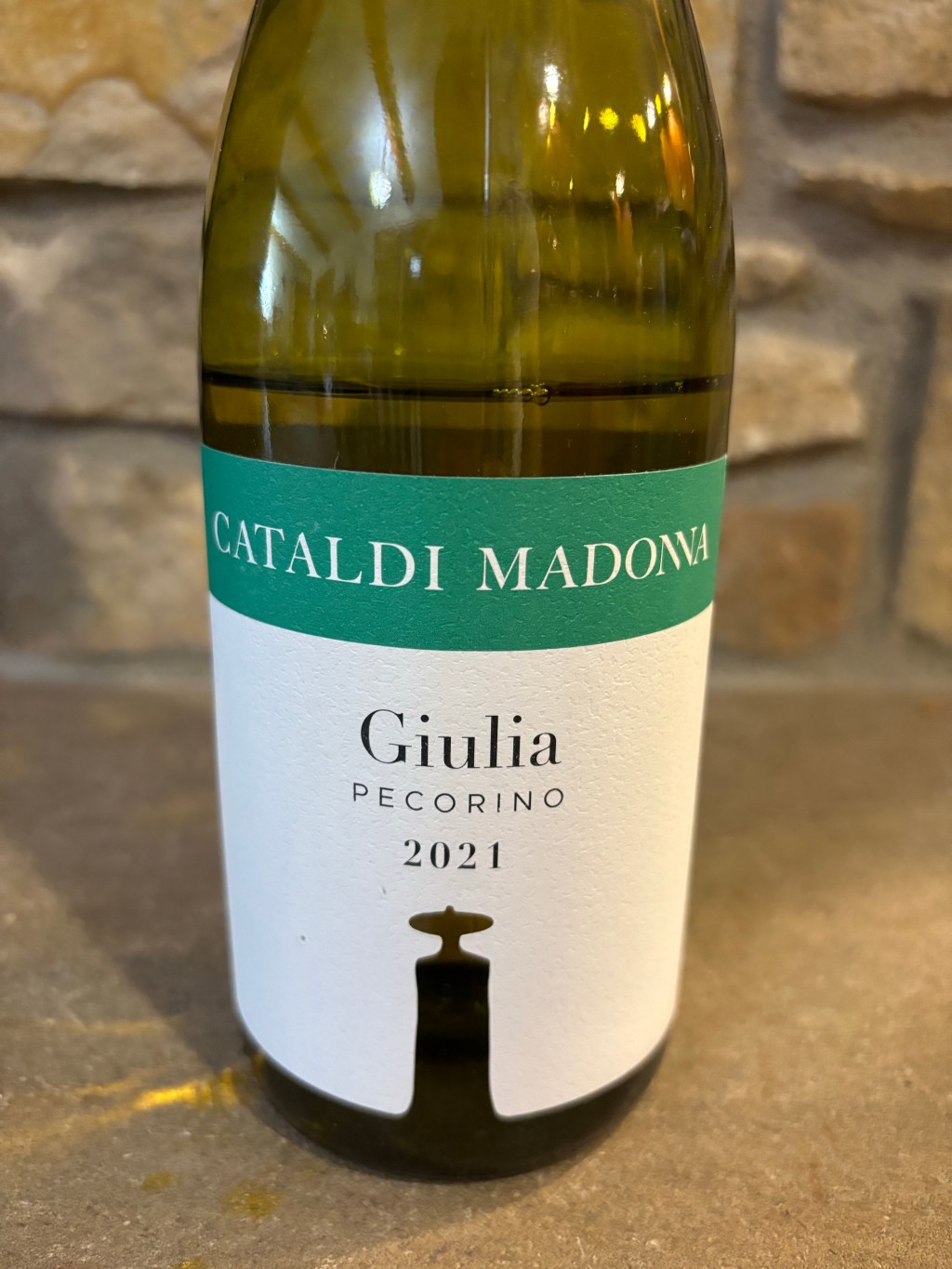 2021 Cataldi Madonna “Giulia” Pecorino [Rating: 4/5|&nbsp;$20]
